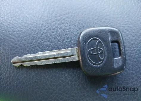 2009 Toyota Yaris из США, поврежденный, VIN JTDBT903691309655